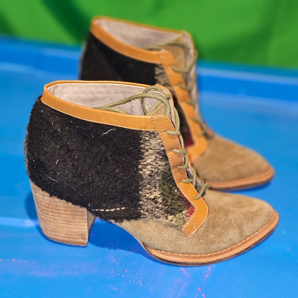 Pilcro And The Letterpress Anthropologie Suede Lace‎ Up Chunky Ankle Boots 6